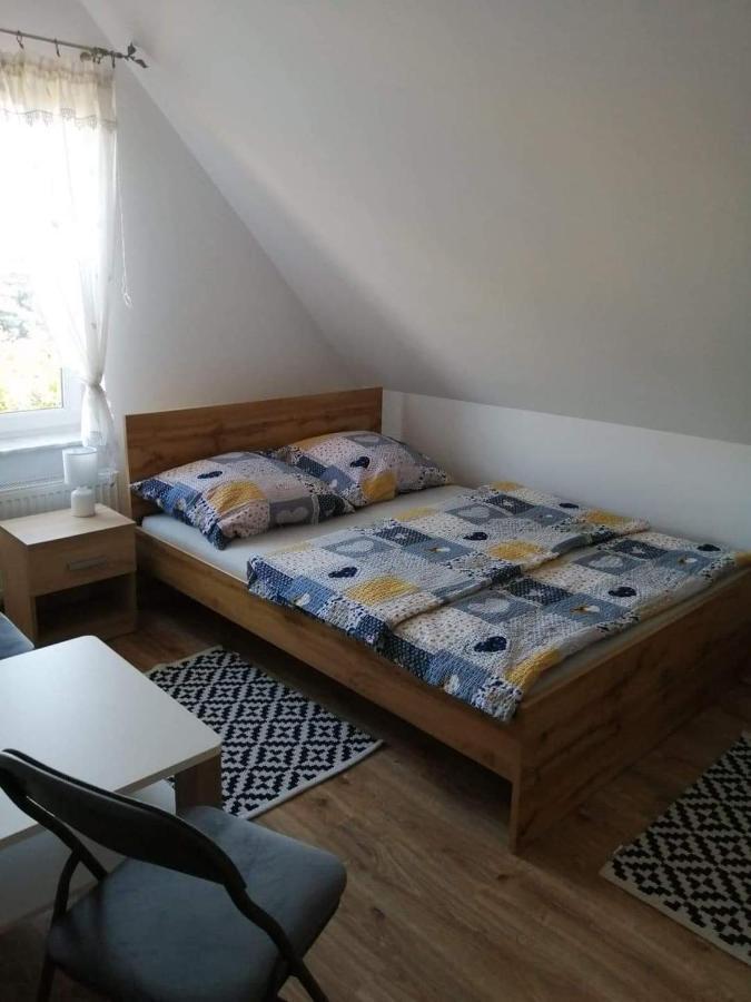 Pokoje U Izy Stare Kiejkuty Szczytno  Exterior foto