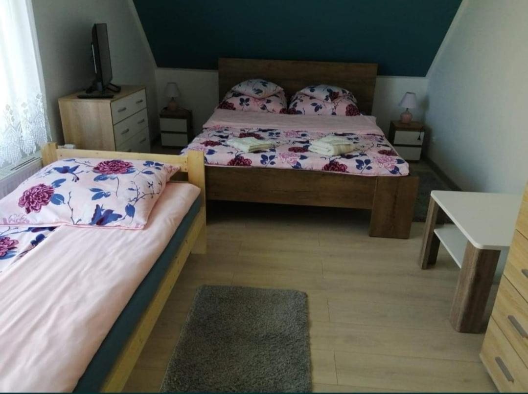 Pokoje U Izy Stare Kiejkuty Szczytno  Exterior foto
